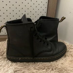 Dr. Martens Sheridan Women’s leather boots